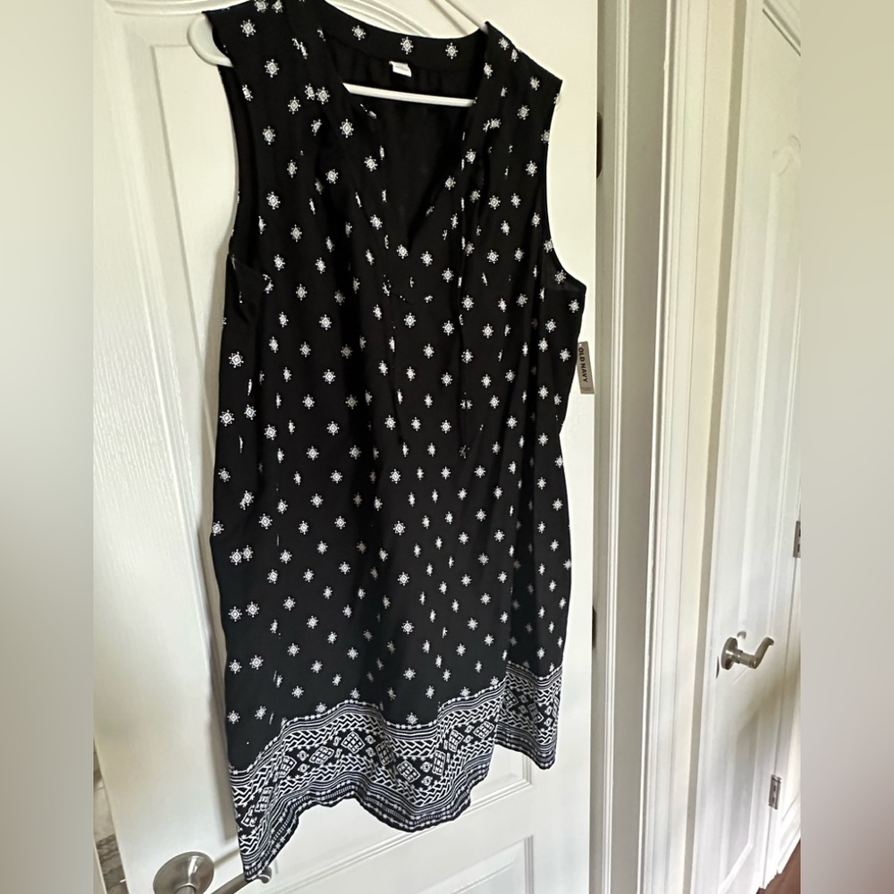 Old Navy sleeveless Dress NWT